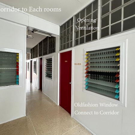Merry V Guesthouse Bangkok Bagian luar foto